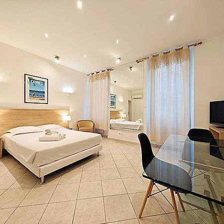 Apartmán Viva Riviera 11 Rue Commandant Andre Cannes Exteriér fotografie